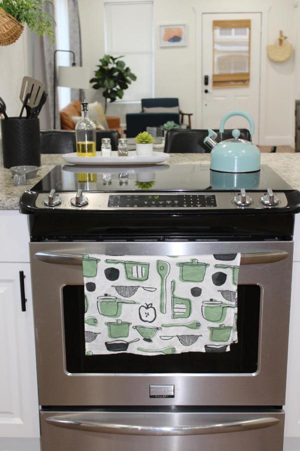 3 Bedroom Modern Ybor City Home- Pet Friendly แทมปา ภายนอก รูปภาพ